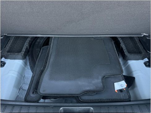 Certified 2025 Kia Sportage LX image 16