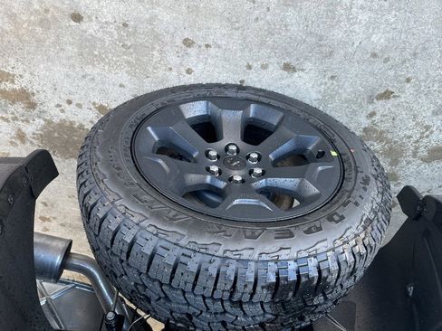 New 2026 RAM 1500 4x4 Crew Cab image 31