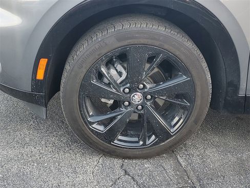 Used 2022 Buick Envision Essence w/ Sport Touring Package image 8