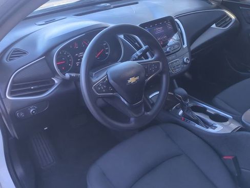 Used 2024 Chevrolet Malibu LT image 29