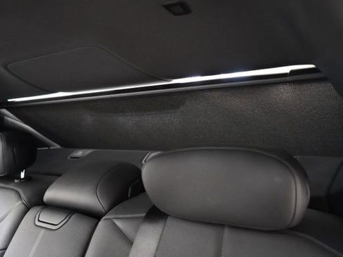 Used 2025 BMW 740i xDrive 740i xDrive image 35