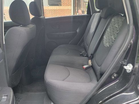Used 2011 Kia Soul + FWD image 9