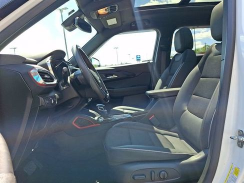 Certified 2023 Chevrolet TrailBlazer RS w/ Sun and Liftgate Package AWD/4WD image 13