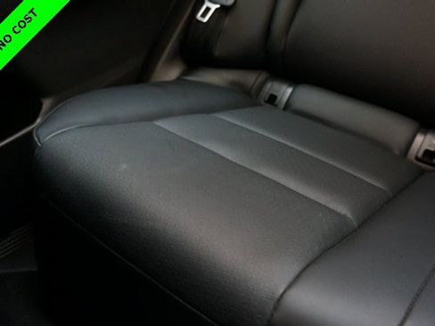 Used 2022 Nissan Rogue SV w/ SV Premium Package image 59