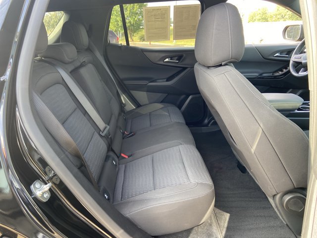 Used 2026 Chevrolet Equinox LT AWD/4WD image 16