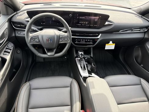 New 2026 Buick Envista Avenir image 2