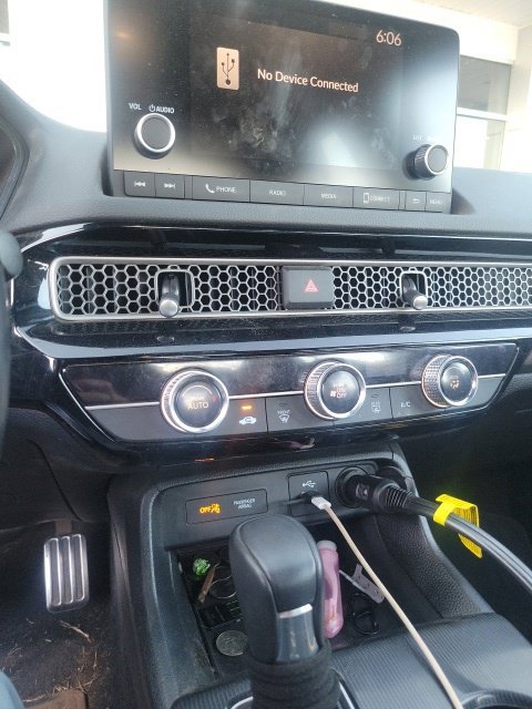 Used 2024 Honda Civic Sport image 4