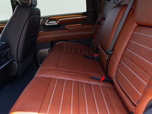 New 2026 GMC Sierra 3500 Denali Ultimate AWD/4WD image 21