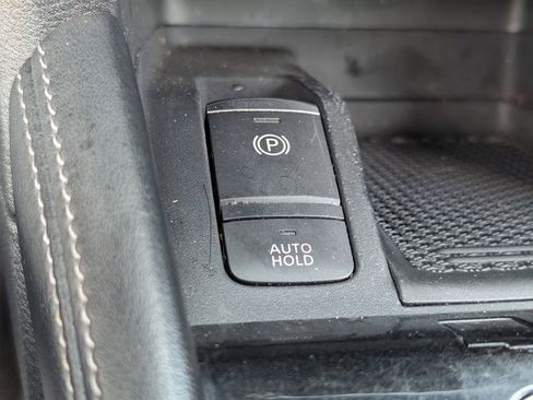Used 2022 Nissan Kicks SV FWD image 20