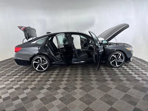 Used 2019 Honda Accord Sport image 15