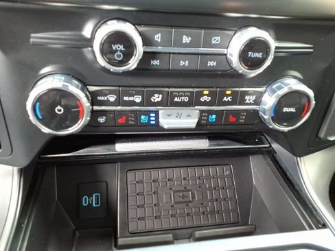 Used 2024 Ford F150 Lariat w/ Equipment Group 502A High AWD/4WD image 29