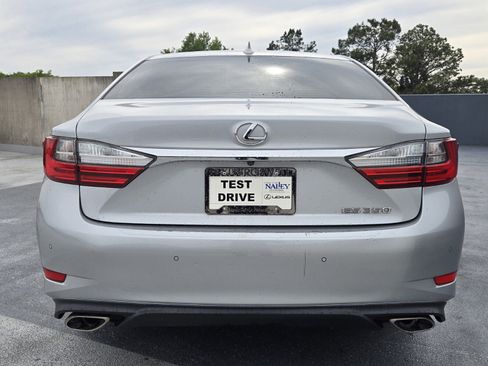 Used 2016 Lexus ES 350 w/ Navigation System Package image 8