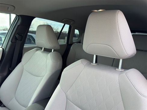 Used 2023 Toyota Corolla Cross L image 14