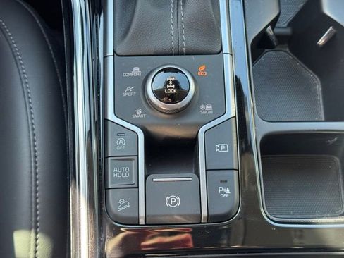 Certified 2023 Kia Sorento SX AWD/4WD image 31