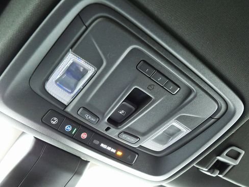 Used 2020 GMC Sierra 2500 AT4 w/ AT4 Premium Package image 34