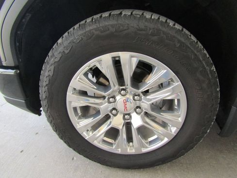 Used 2023 GMC Sierra 1500 Denali w/ Denali Reserve Package AWD/4WD image 37