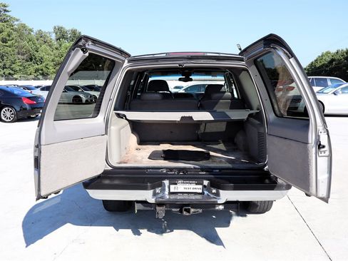 Used 1999 GMC Yukon 4WD 4-Door w/ Marketing Opt Pkg 5 image 35