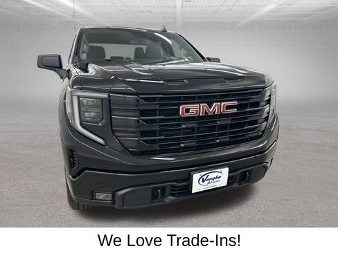 Used 2024 GMC Sierra 1500 Elevation AWD/4WD image 3