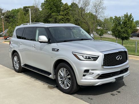 Used 2020 INFINITI QX80 Luxe w/ Proassist Package image 2