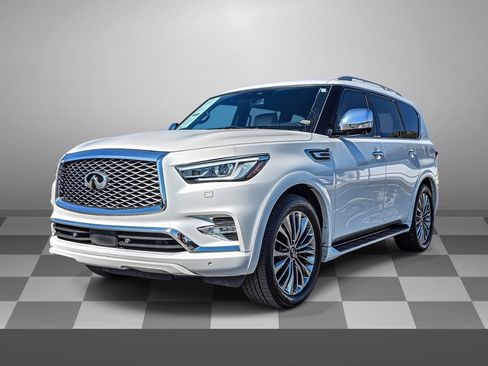 Used 2021 INFINITI QX80 Sensory w/ All-Season Package image 3
