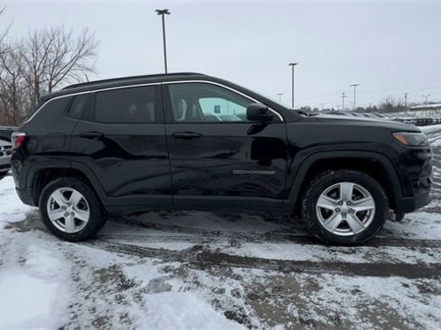 Used 2022 Jeep Compass Latitude w/ Convenience Group image 9