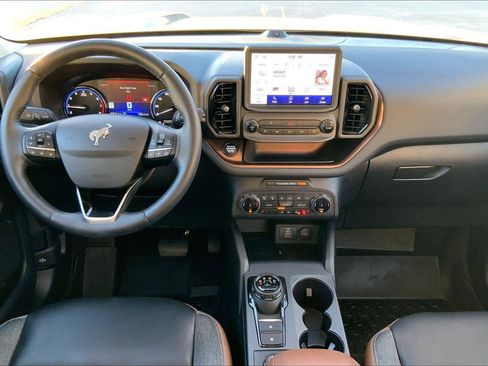 Used 2024 Ford Bronco Sport Outer Banks w/ Tech Package image 15