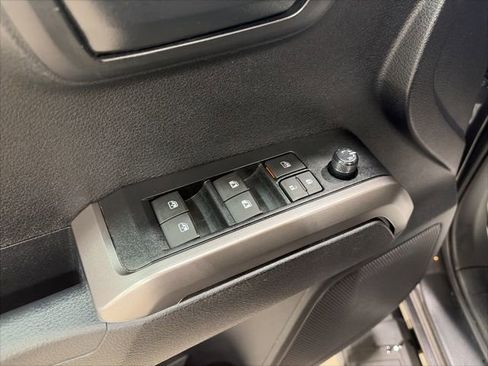 Used 2023 Toyota Tacoma SR5 image 17
