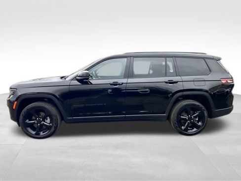 Used 2024 Jeep Grand Cherokee L Limited w/ Luxury Tech Group II image 4