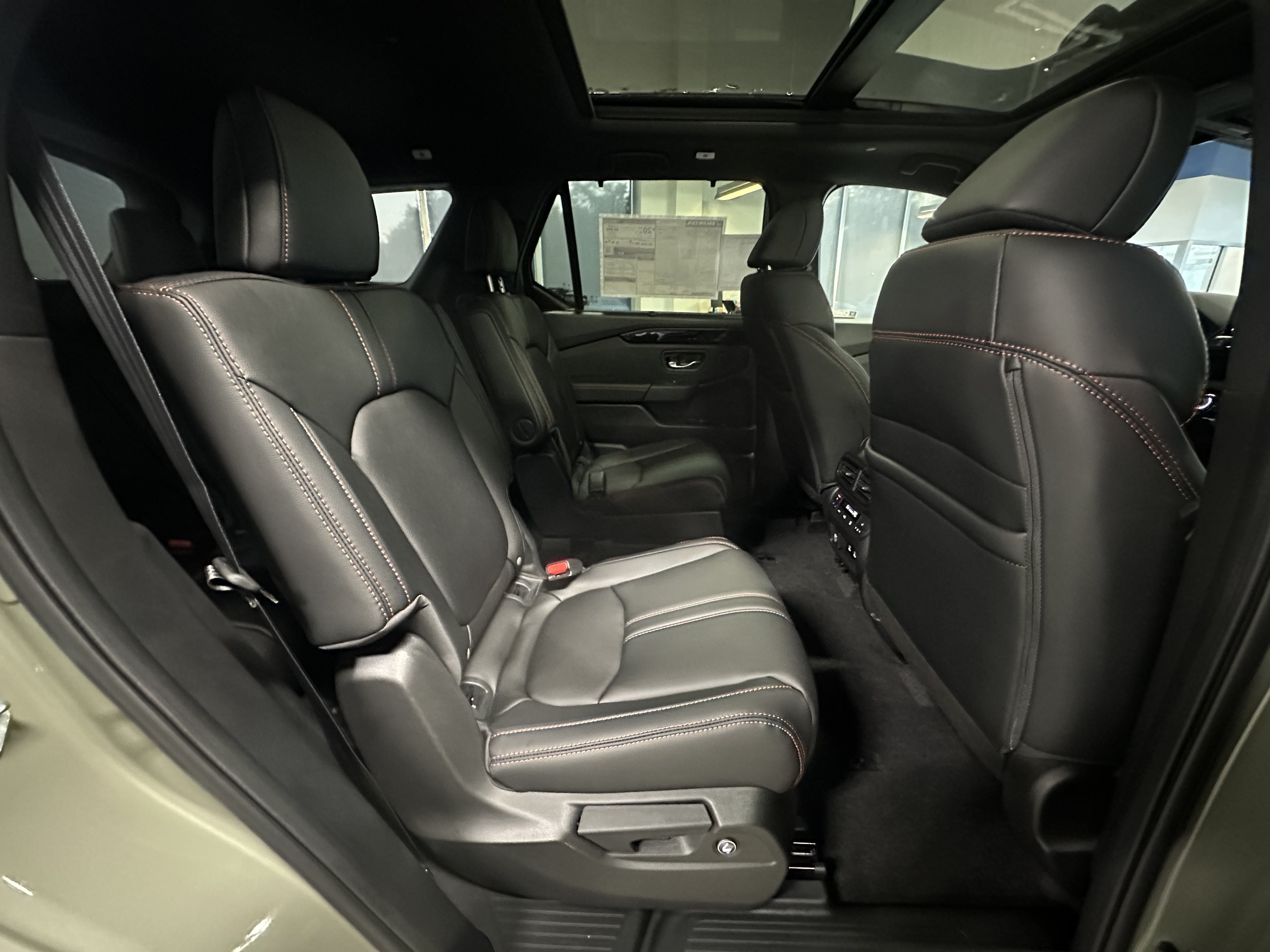 New 2026 Honda Pilot TrailSport image 29