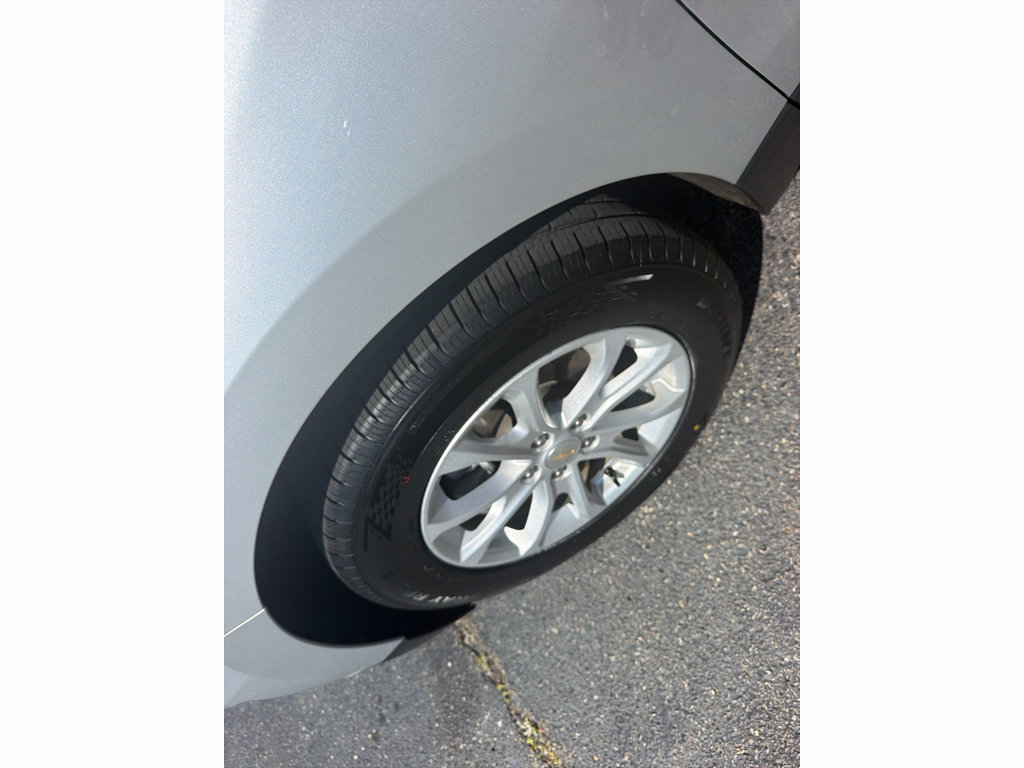 Used 2021 Chevrolet Equinox LS w/ LS Convenience Package FWD image 7