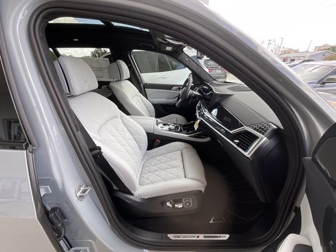 New 2027 BMW X7 xDrive40i w/ M Sport Package AWD/4WD image 23