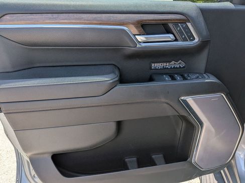 Used 2023 Chevrolet Silverado 1500 High Country w/ High Country Premium Package image 16