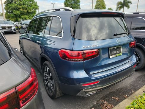 Certified 2023 Mercedes-Benz GLB 250 image 4