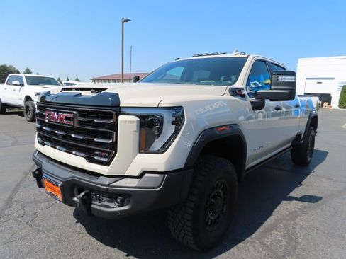 Certified 2026 GMC Sierra 2500 AT4X w/ AT4X AEV Edition AWD/4WD image 3