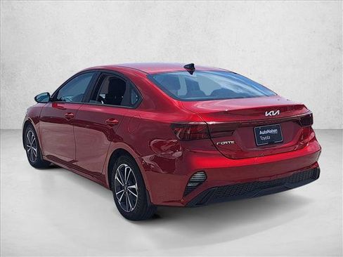 Used 2023 Kia Forte LXS FWD image 7