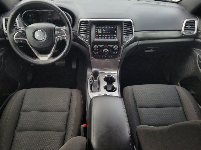 Used 2020 Jeep Grand Cherokee Laredo AWD/4WD image 12