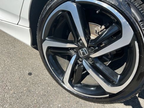 Used 2019 Honda Accord Sport image 9