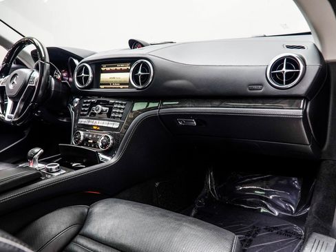 Used 2014 Mercedes-Benz SL 550 image 16
