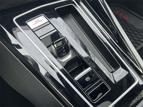 Certified 2023 Volkswagen GTI Autobahn image 31