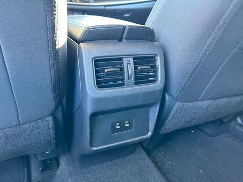 Used 2024 Nissan Rogue SV image 21