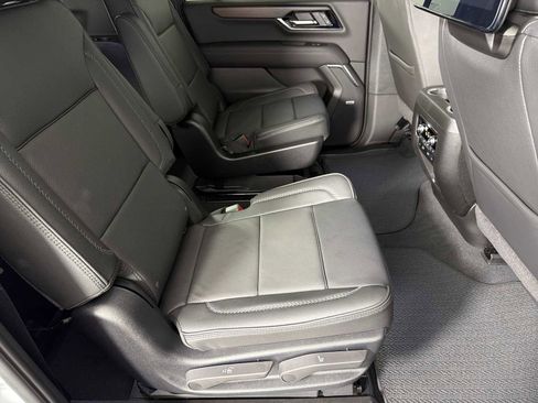New 2026 GMC Yukon XL Denali w/ Denali Reserve Package AWD/4WD image 14