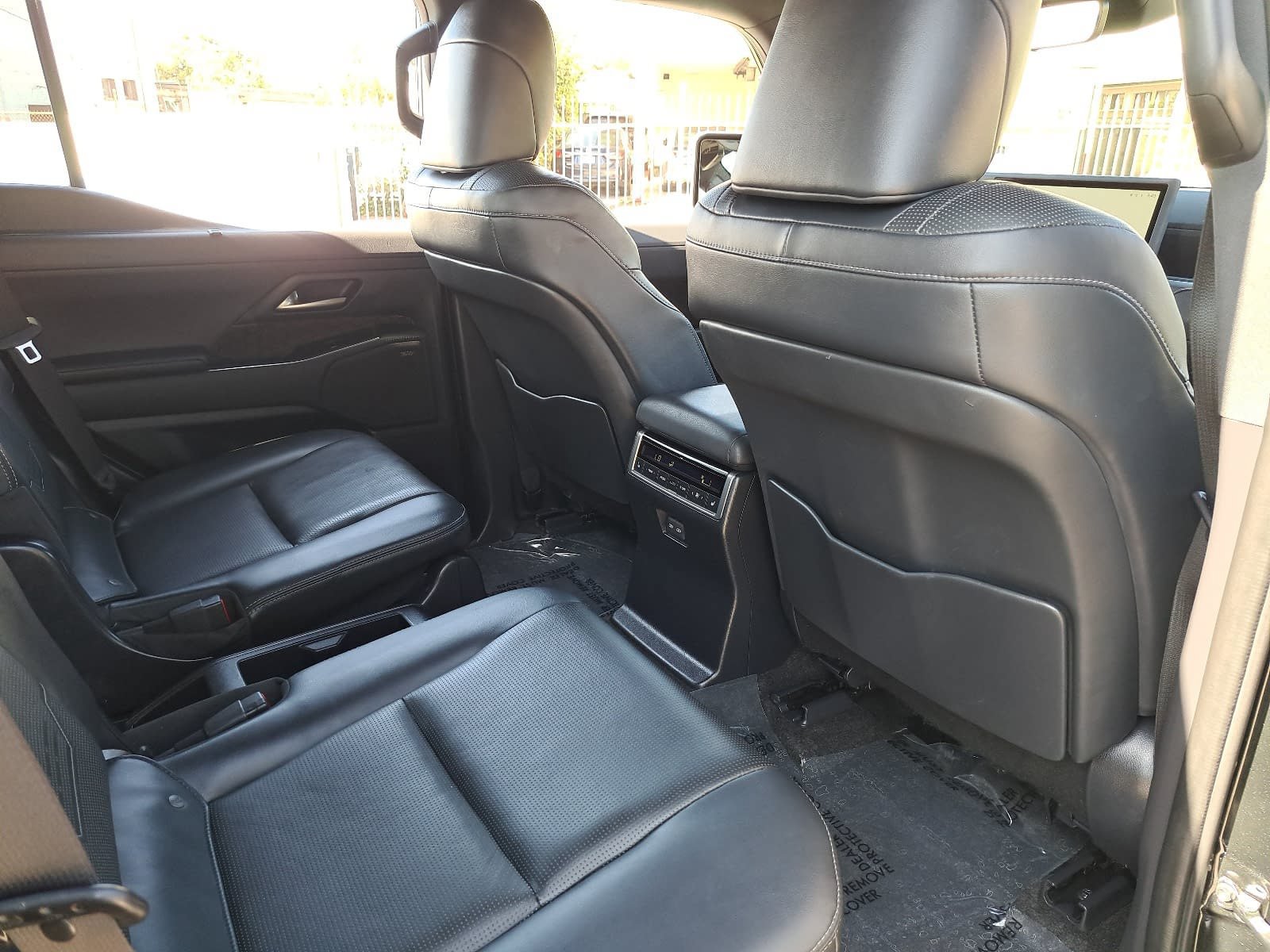 Used 2024 Lexus GX 550 w/ Accessory Package (31) AWD/4WD image 11