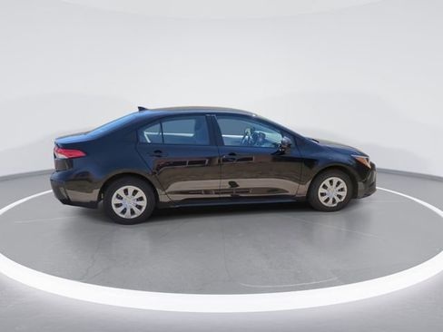 Used 2022 Toyota Corolla L FWD image 8