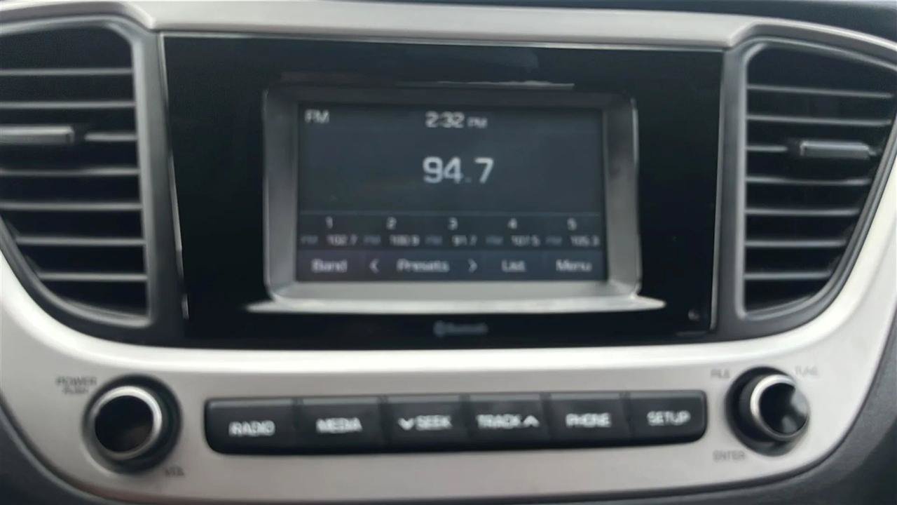 Used 2020 Hyundai Accent SE FWD image 39