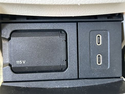 Used 2024 Mercedes-Benz GLA 250 image 13