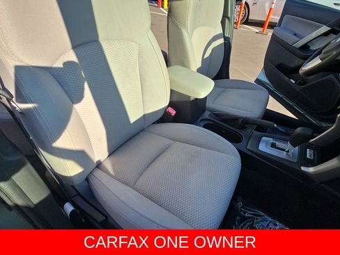 Used 2017 Subaru Forester 2.5i Premium w/ All-Weather Package image 10