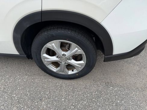 Used 2023 Honda HR-V LX image 8