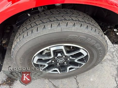 Used 2024 Ford Bronco Outer Banks image 14