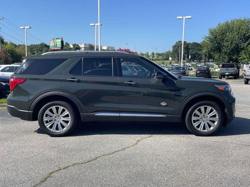 Used 2022 Ford Explorer King Ranch w/ Premium Technology Package AWD/4WD image 8