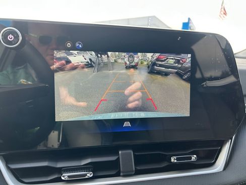 Used 2026 Chevrolet Equinox LT FWD image 20